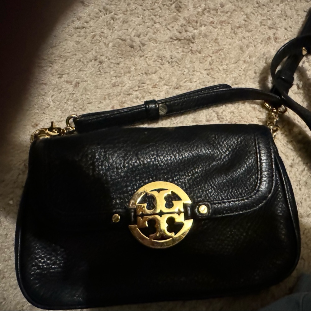 Small black Tory Burch crossbody